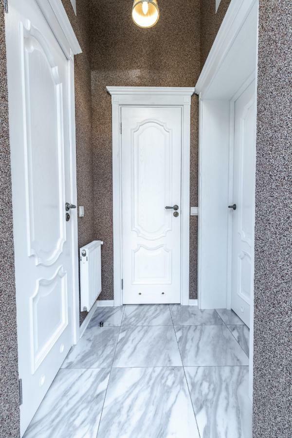 Relax Apartment Lviv Exterior foto